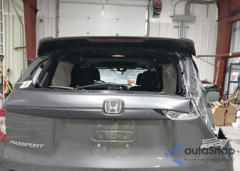 2021 Honda Passport Awd Touring from USA, damaged, VIN 5FNYF8H91MB010689